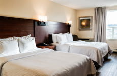 wem-inn-rooms-2queens-hero.png