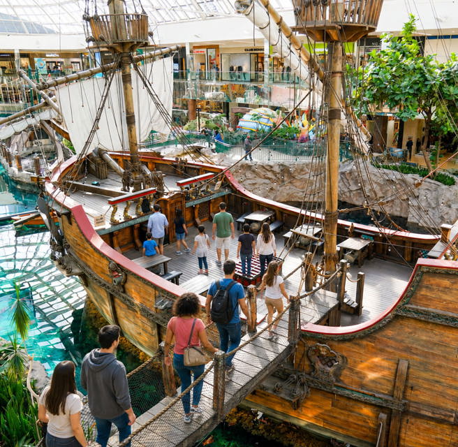 wem-attraction-ship-viewing.jpg