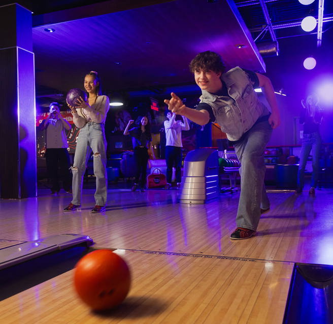 wem-attraction-eds-bowling-main.jpg