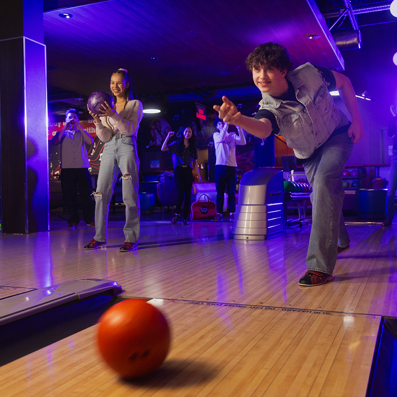 wem-eds-bowling-group.jpg