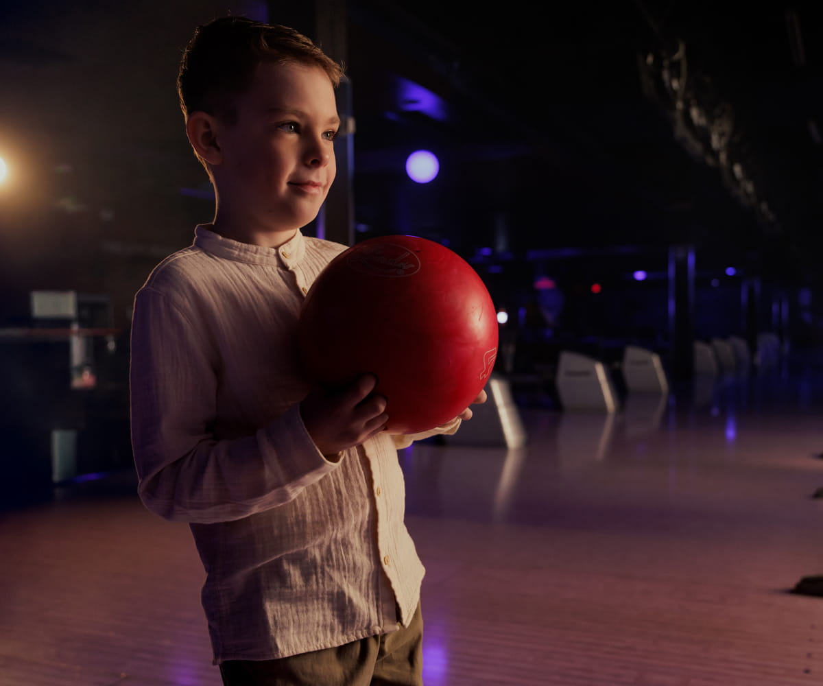 wem-attraction-eds-bowling-kingpin.jpg