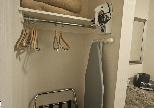 Room Closet